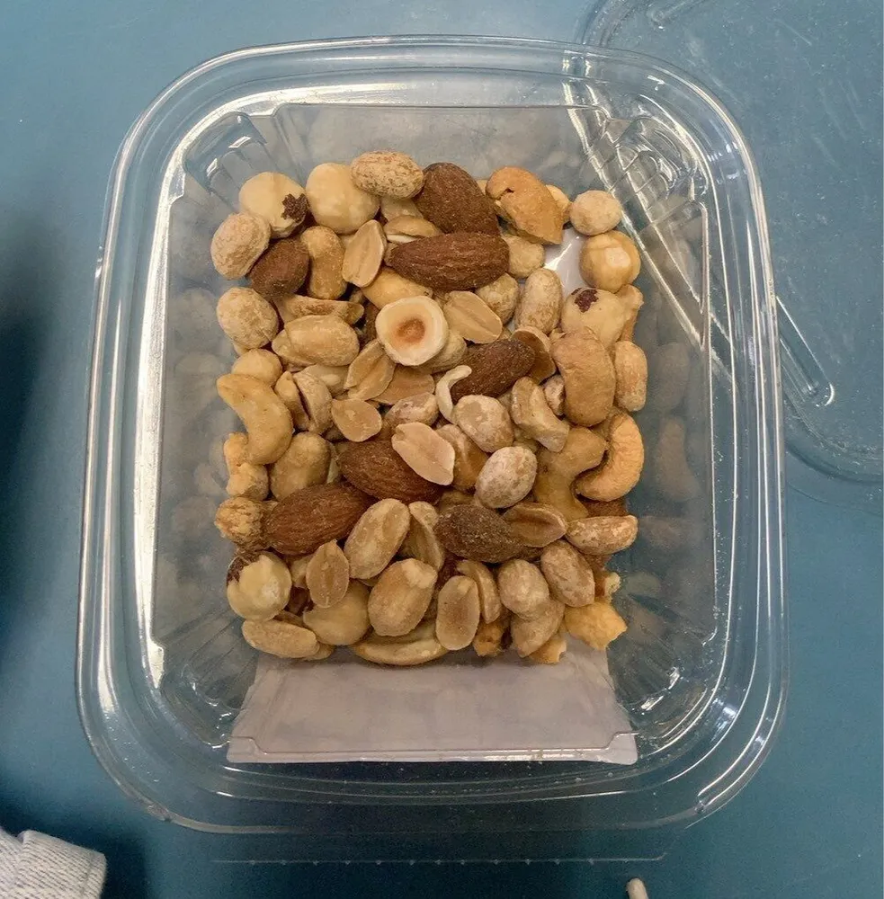 Misto pelato tostato e salato