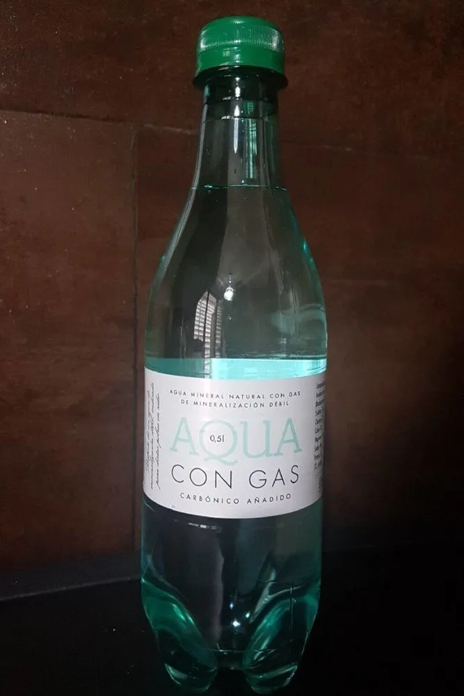 Agua con gas