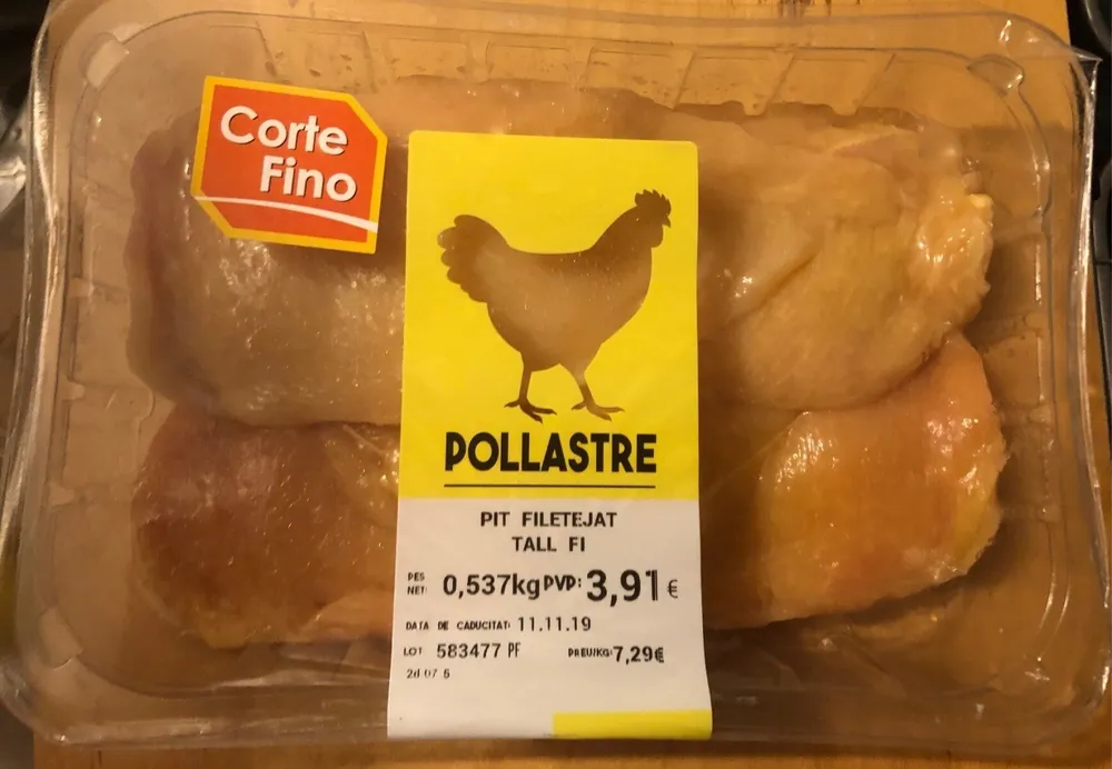 Pechuga de pollo fileteada