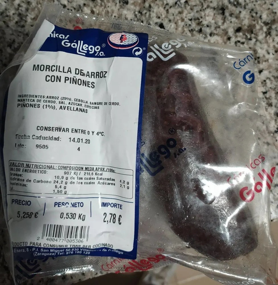 Morcilla de arroz con piñones