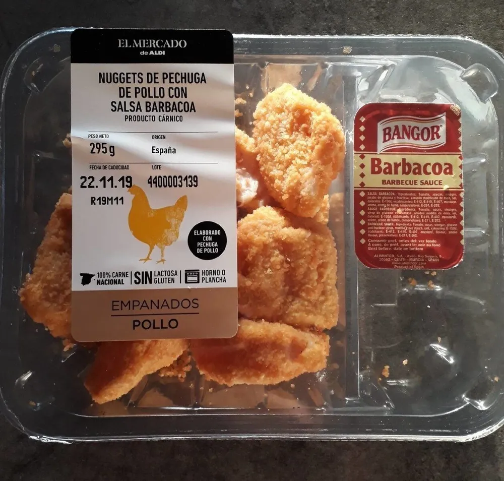 Nuggets de pechuga de pollo con salsa barbacoa