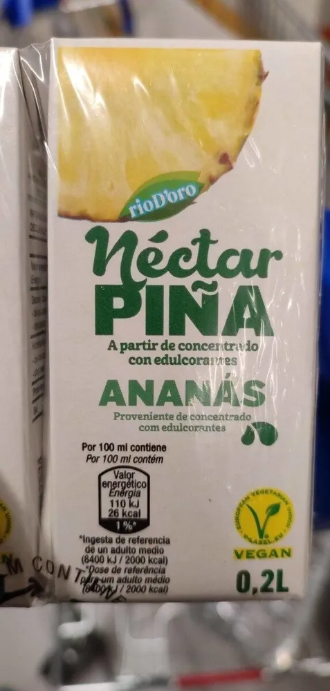 Néctar de piña a partir de concentrado con edulcolorantes