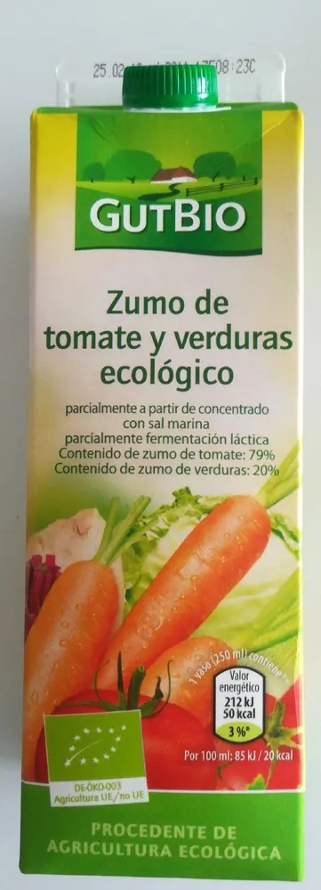 Zumo de tomate y verduras ecológico