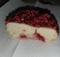 Berlina rellena de frutos rojod