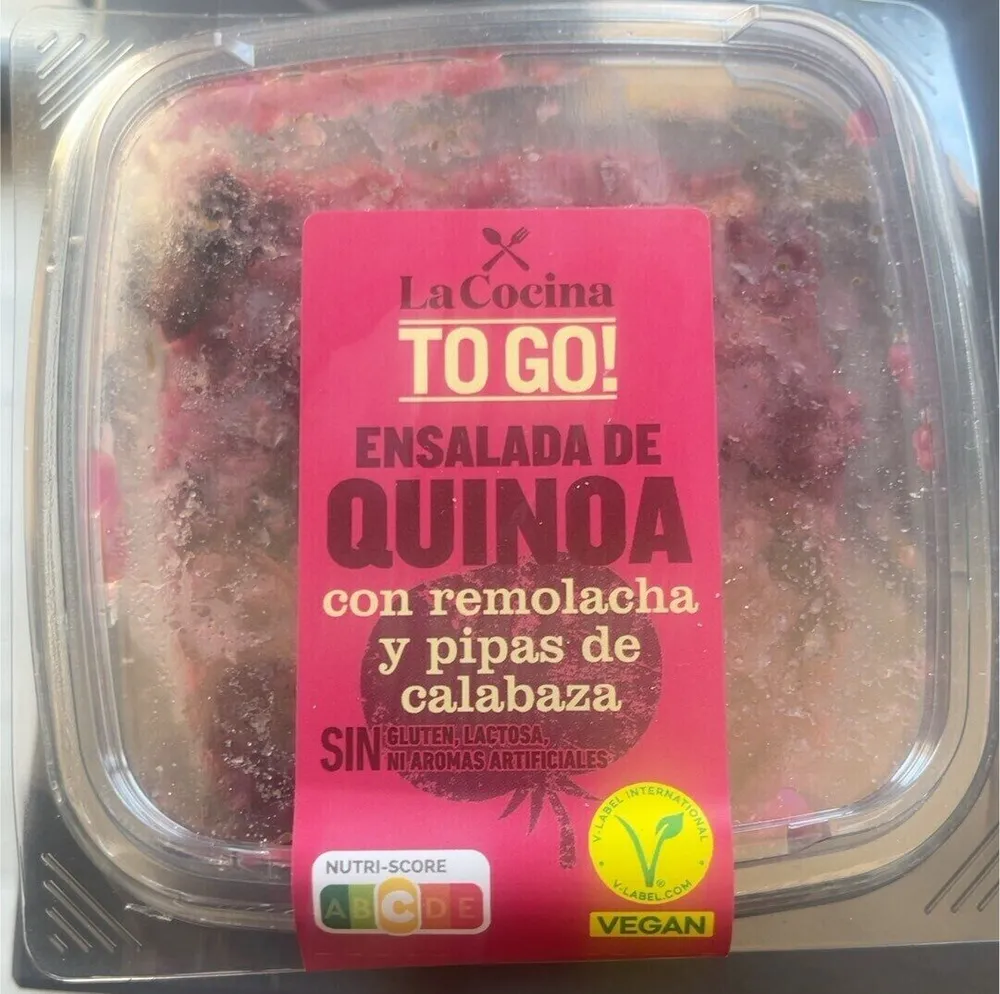 Ensalada de quinoa con remolacha y pipas de calabaza