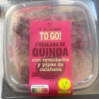 Ensalada de quinoa con remolacha y pipas de calabaza