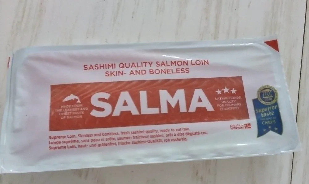 Sashimi quality salmon loin