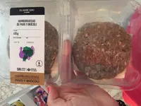 Hamburguesas de pavo y brócoli