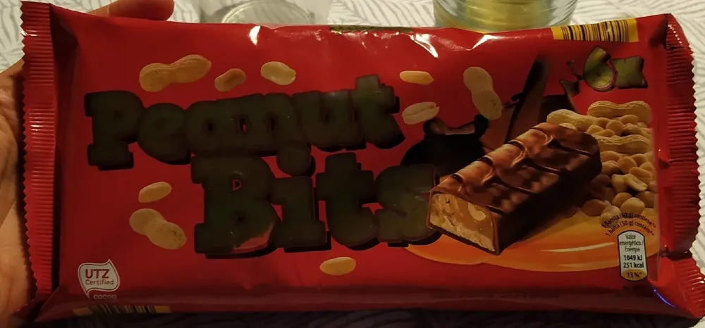 Peanut bits