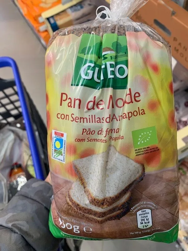 Pan de molde con semillas de amapola