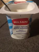 Yogur azucarado natural
