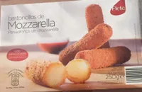 Bastoncillos de mozzarella con salsa picante