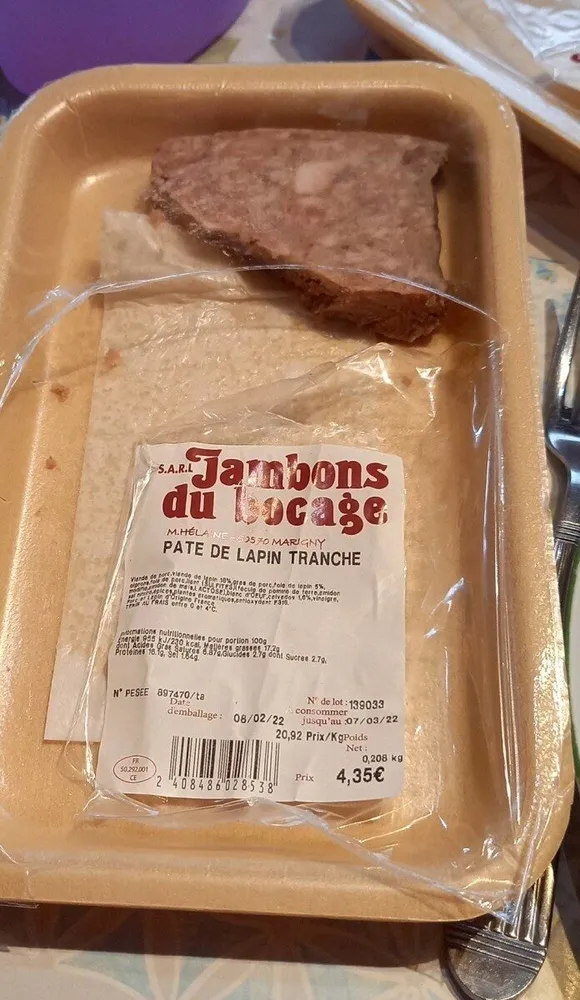 Pate de lapin tranche