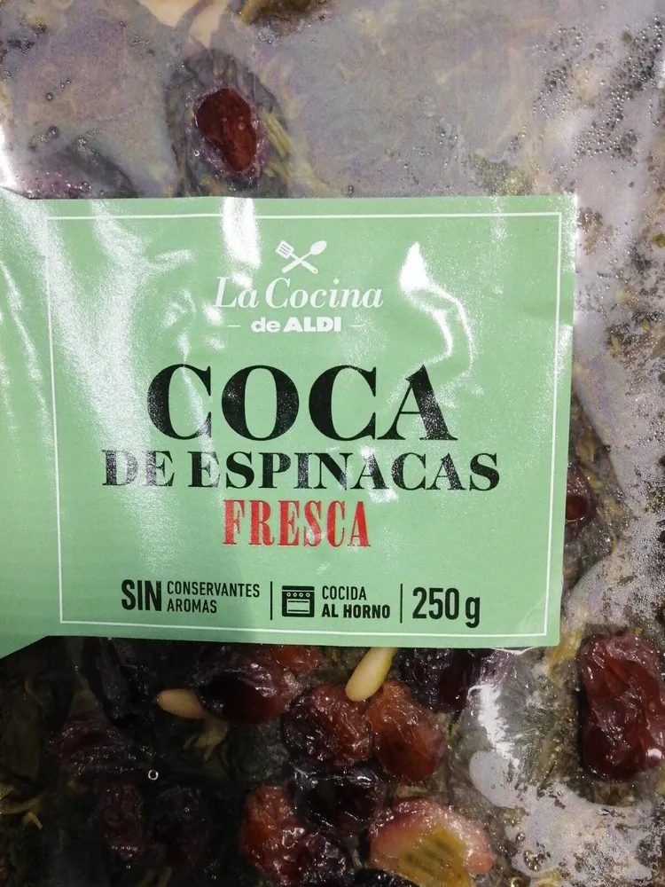 Coca de espinacas fresca