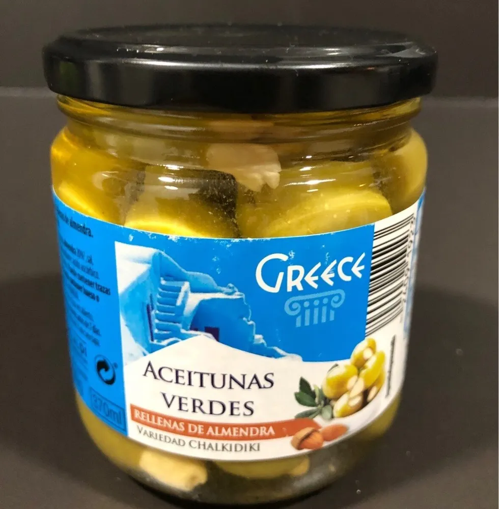 Aceitunas verdes rellenas de almendra