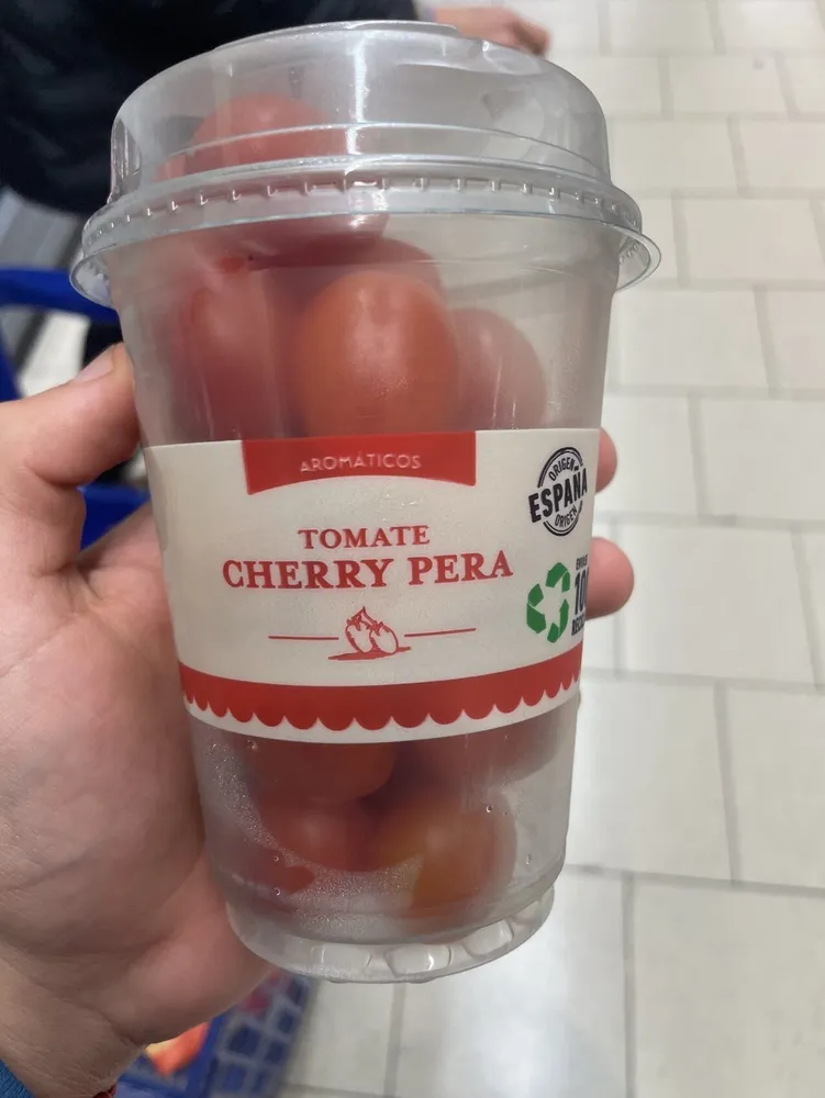Tomate Cherry Pera