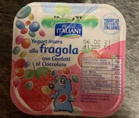 Yogurt intero alla fragila con confetti al cioccolato