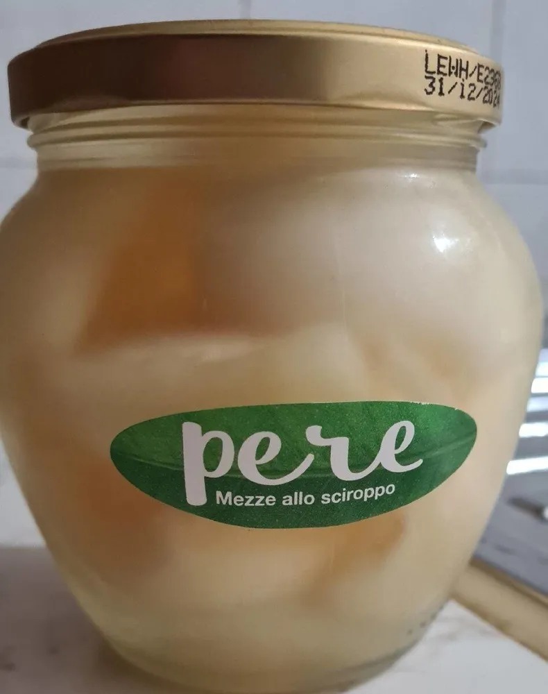 Pere mezze allo sciroppo