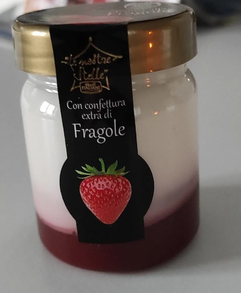 Yogurt con confettura di fragole