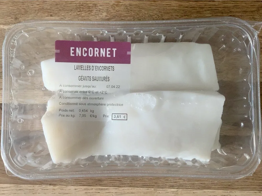Lamelles d’encornets géants saumurés