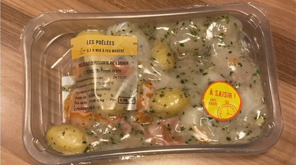 peolee duo de poisson blanc et saumon
