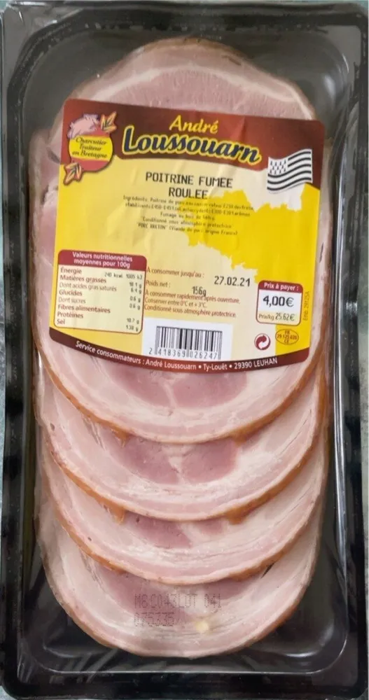 Poitrine fumée roulée