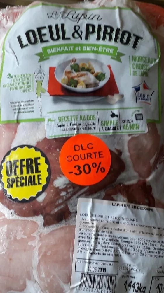 Lapin entier découpé