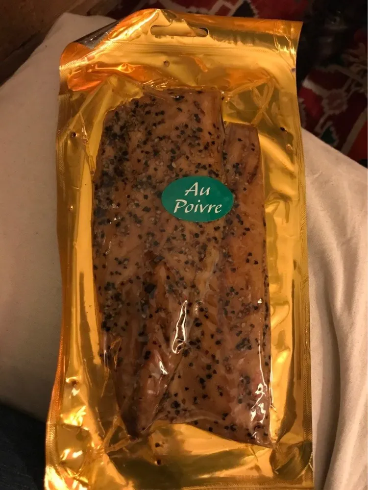 Filet de maquereau fumé au poivre