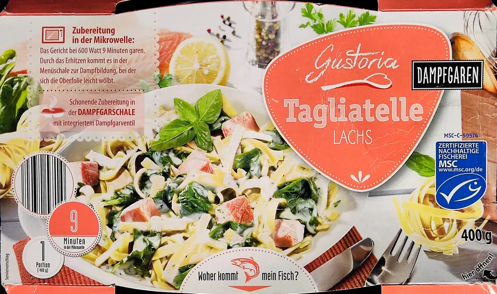 Tagliatelle mit Wildlachs und Blattspinat