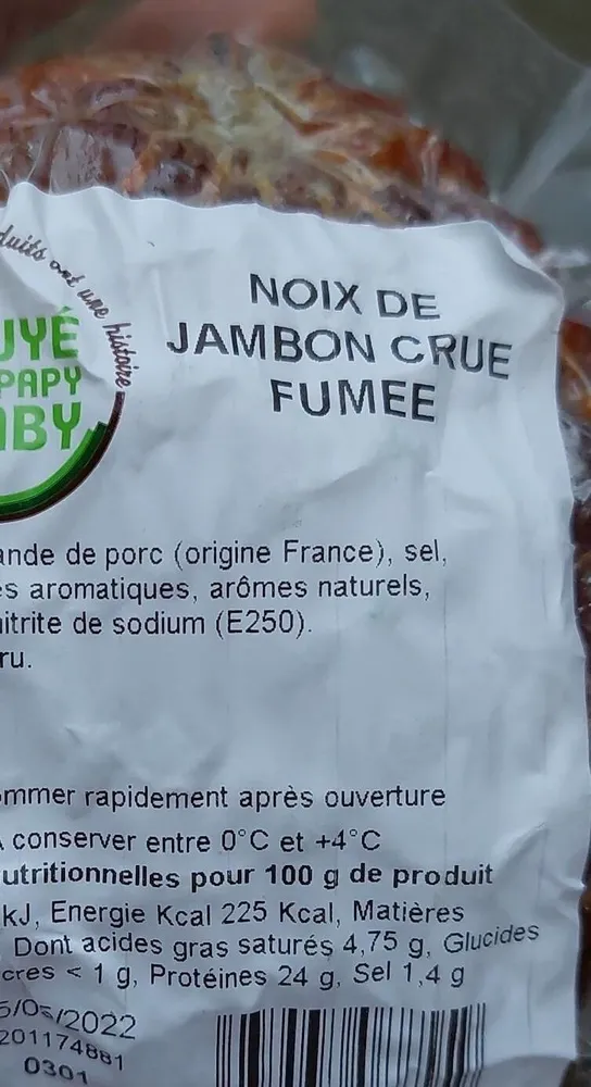 Noix de jambon crue fumer