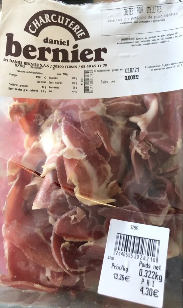 Epaules ou jambons de porc sechés