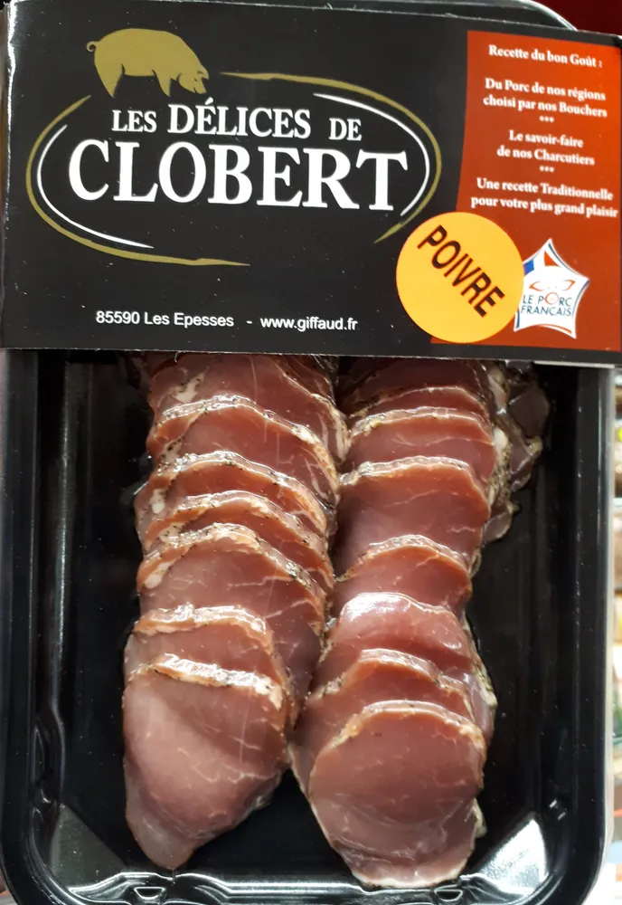 Filet mignon au poivre, tranché