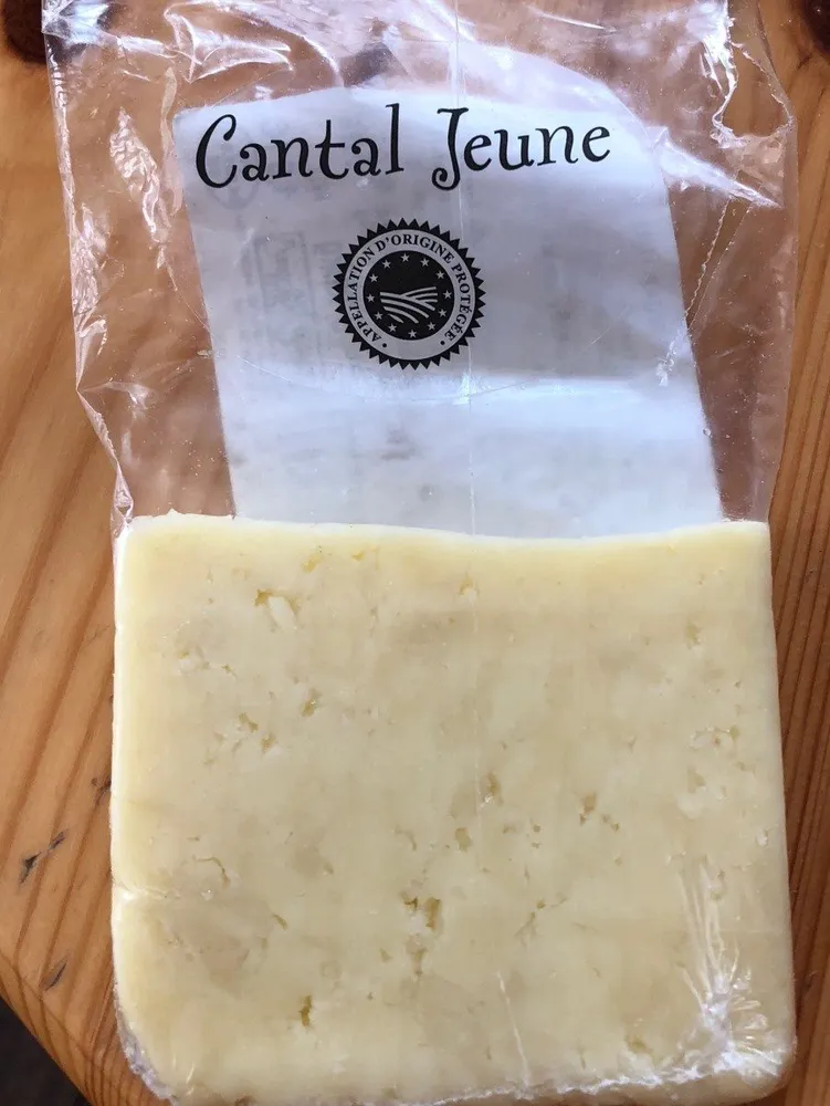 Cantal jeune