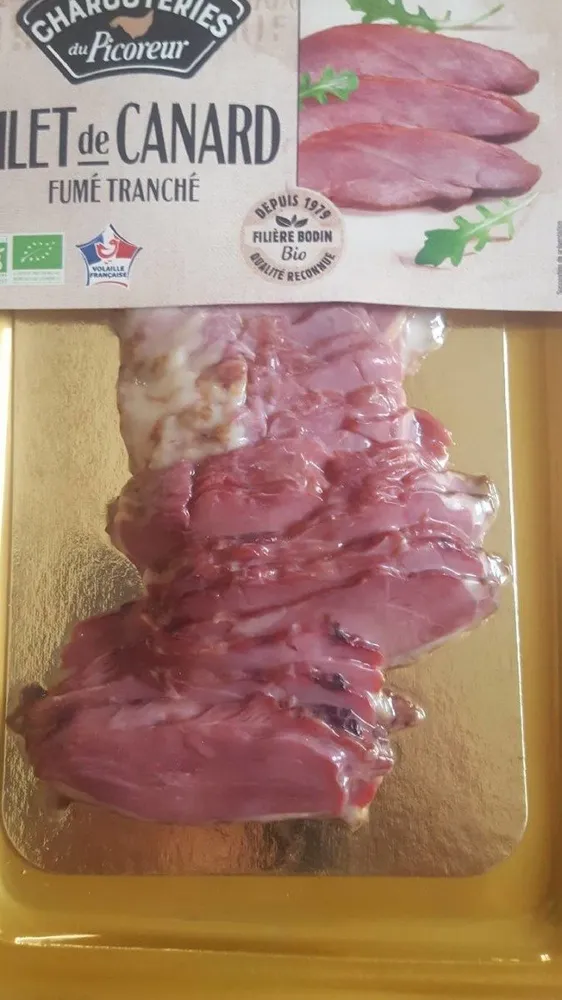 Filet de canard fumé tranché