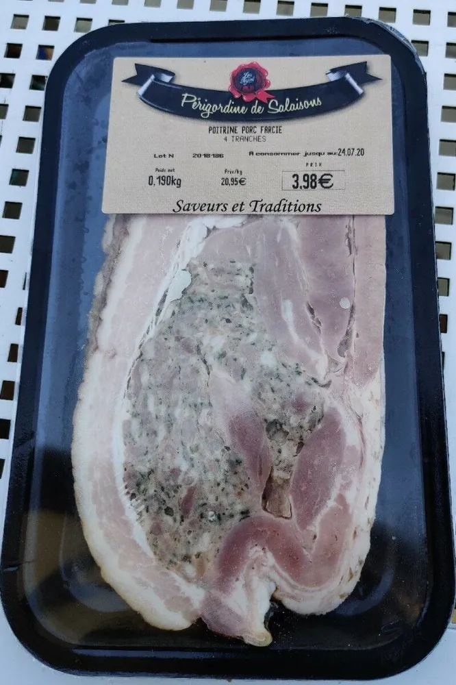 Poitrine de porc farcie