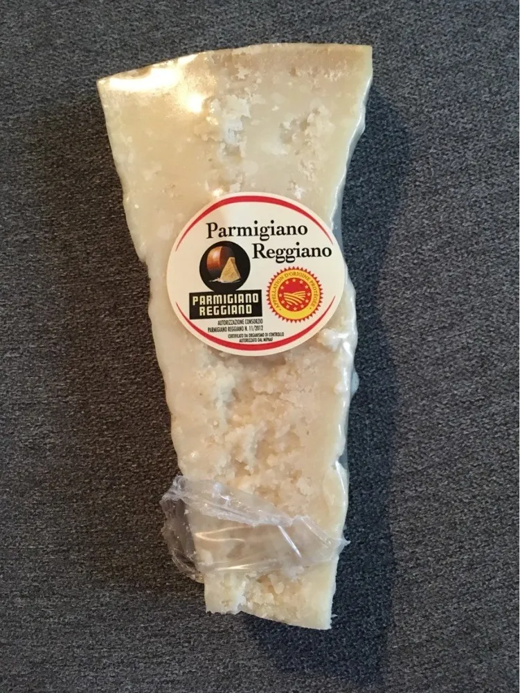 Parmigiano reggiano AOP