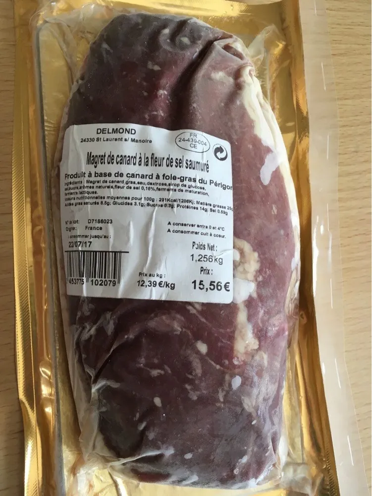 Magret de canard à la fleur de sel saumuré