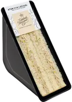 Sandwich de atún con lechuga
