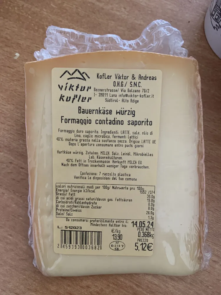 Bauernkäse würzig / Formaggio contadino saporito