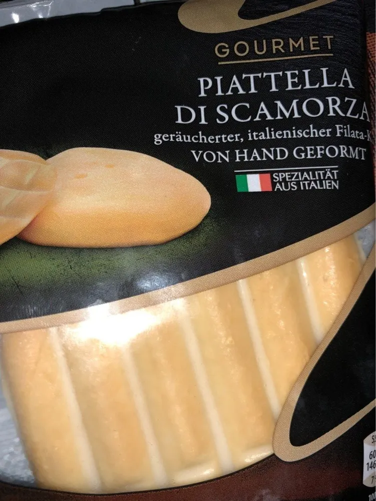 Piatella di scarmoza/Spizzico affumicato