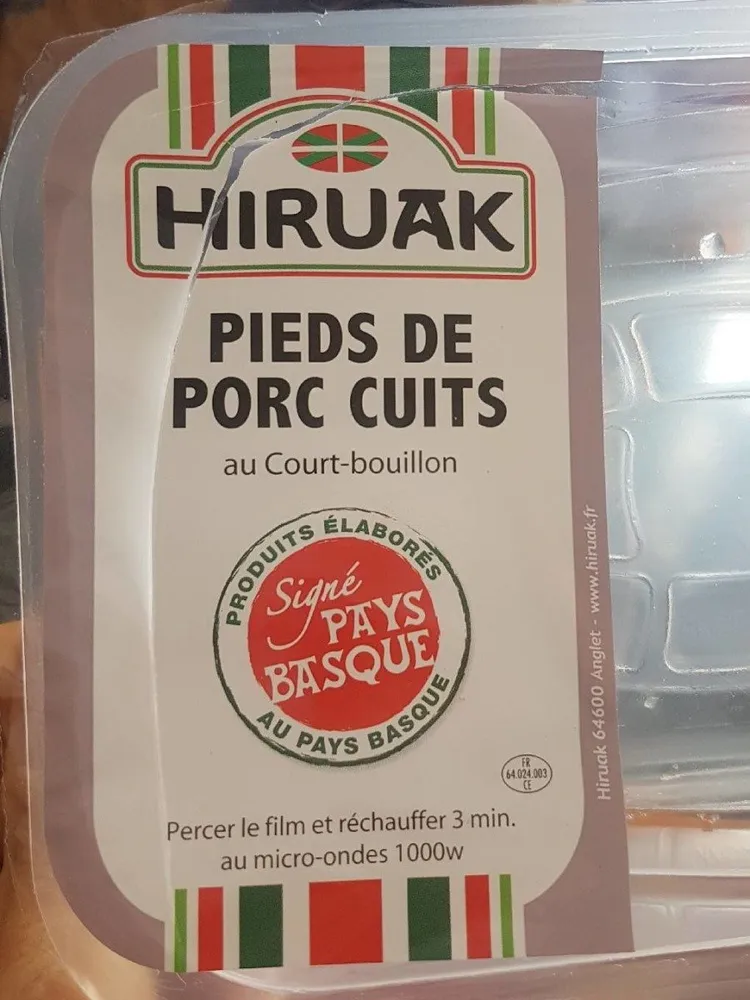 Pieds de porc cuits