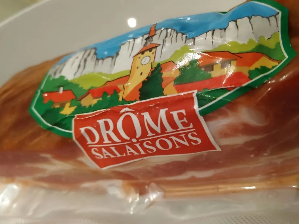 Poitrine crue fumee