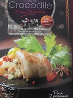 2 filets de crocodile marinés au poivre