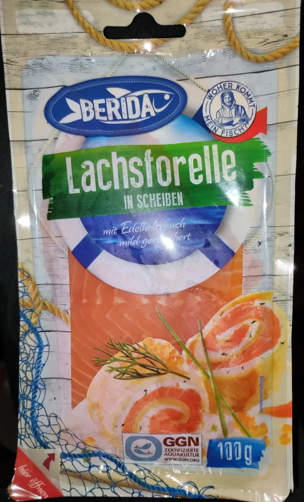 Lachsforelle in Scheiben, mild geräuchert
