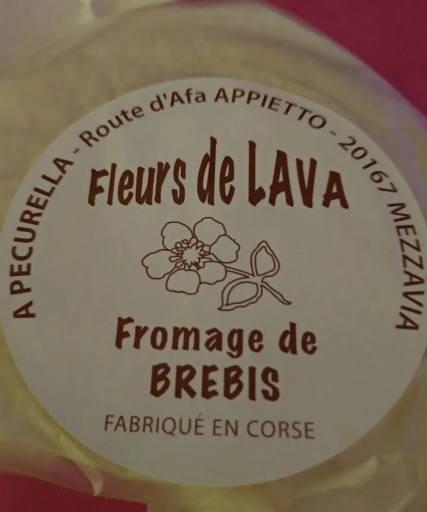 Fromage de brebis Fleur de lava Corse
