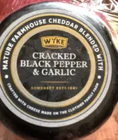 Cheddar mature poivre noir ail