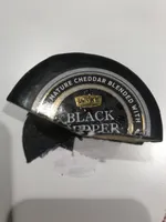 Cheddar Mature au poivre noir moulu