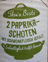 2 Paprikaschoten mit Schweinefleisch gefüllt