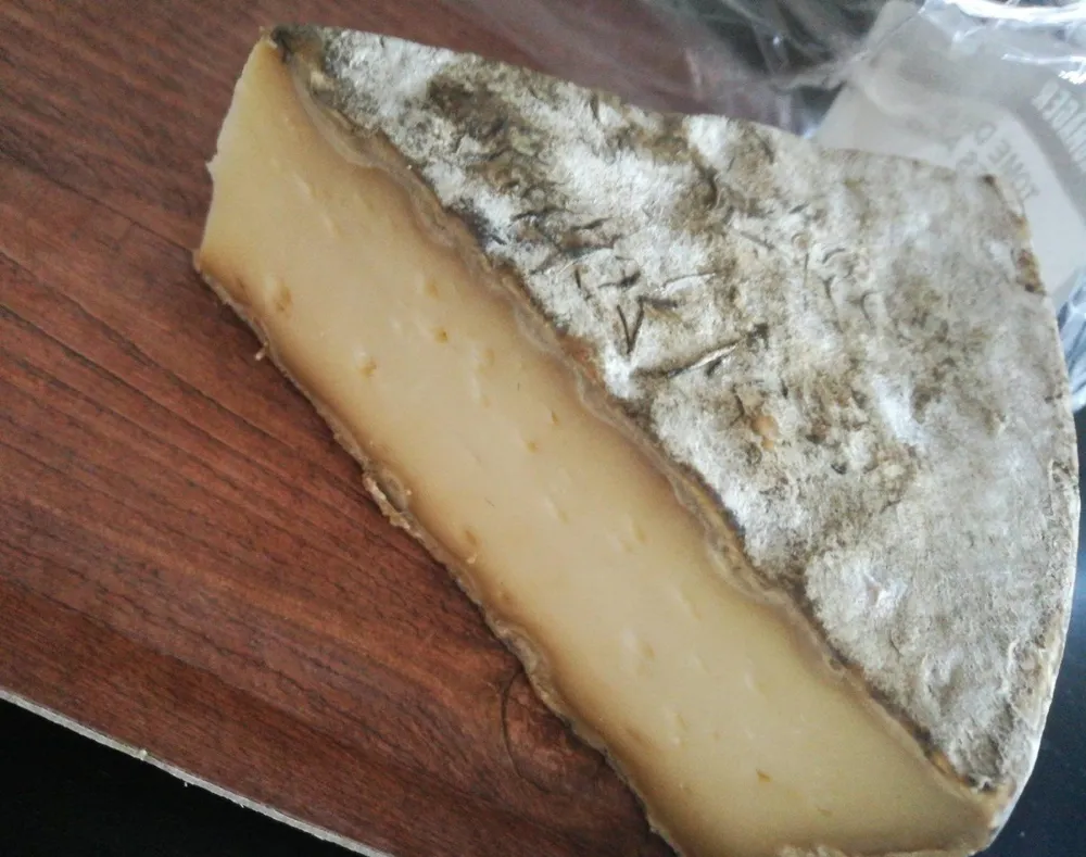 Tomme des bauges aop