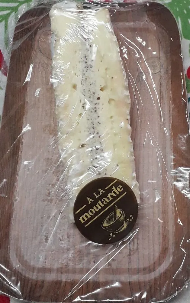 Pointe de Brie de Meaux à la moutarde